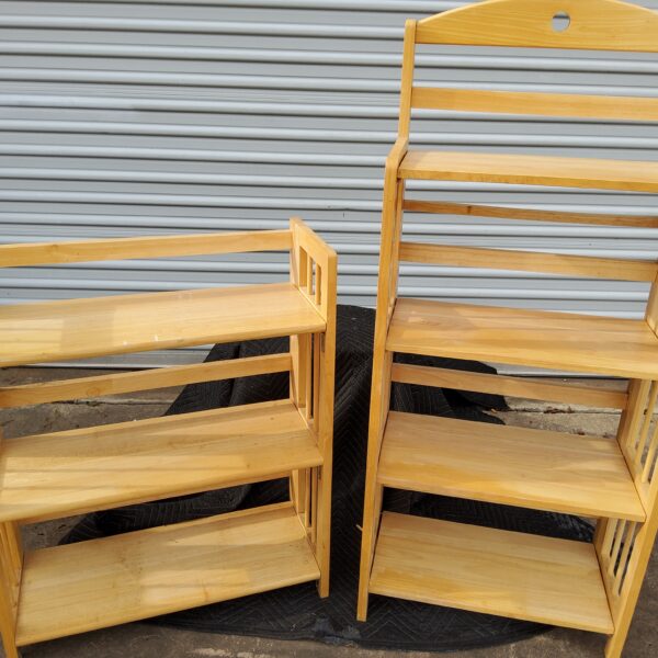 Collapsible shelves